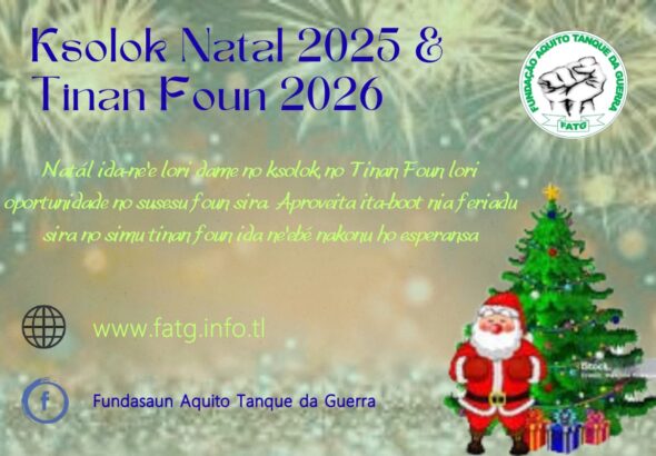 Kartu Ucapan Selamat Hari Natal dan Tahun Baru Ilustrasi Cat Air Putih Pasir